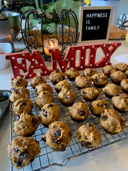 Easy Healthy School Snack: Pumpkin Packed Chocolate Chip Mini Muffins